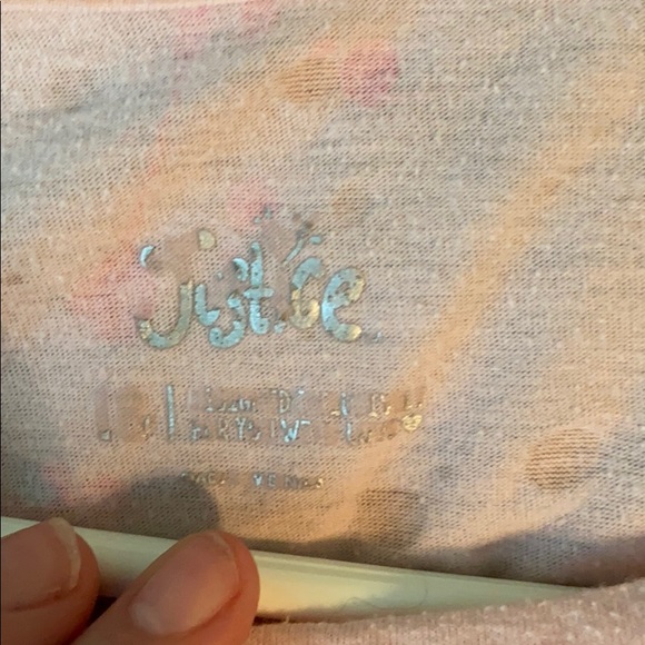 Justice off/on the shoulder t - Picture 3 of 3